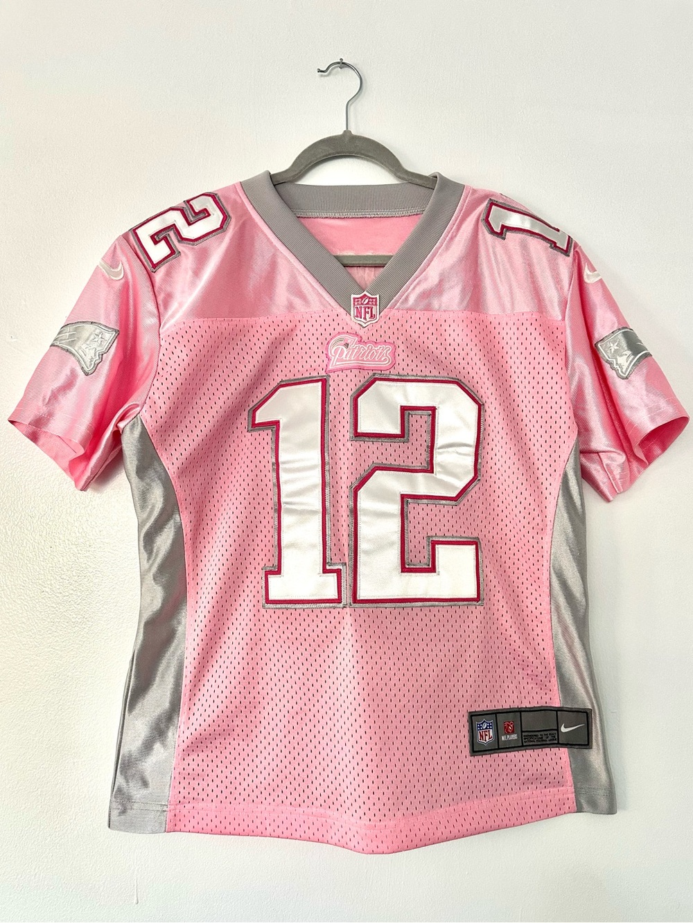 NIKE - NFL Patriots Pink & Grey #12 Brady Football Fan Jersey